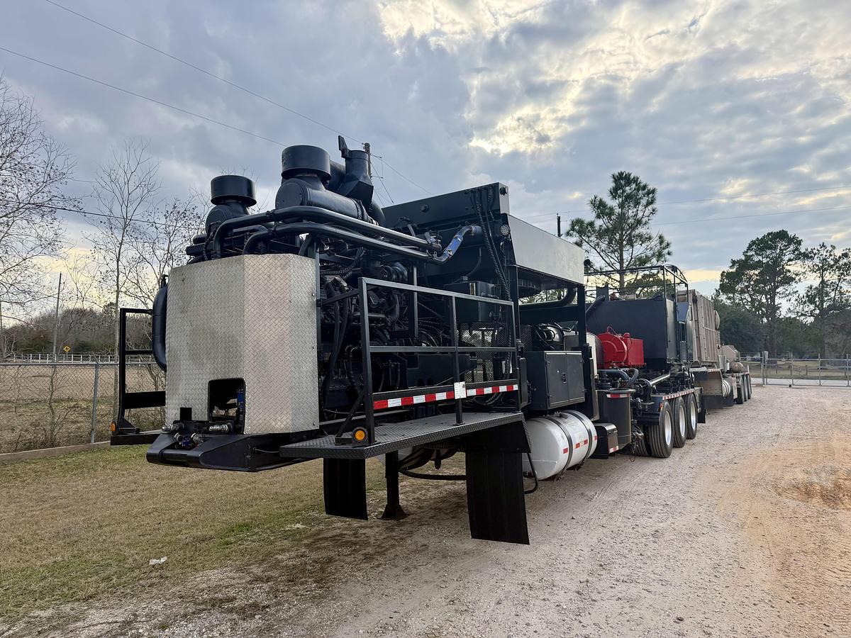 Refurbished 2007 Crown MSI Quintuplex Pump Trailer (2007 Doepker Tri-Axle)