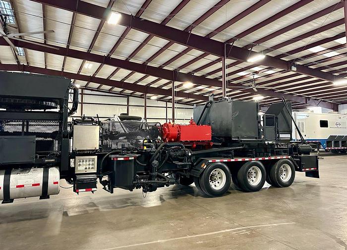 Refurbished 2007 Crown MSI Quintuplex Pump Trailer (2007 Doepker Tri-Axle)