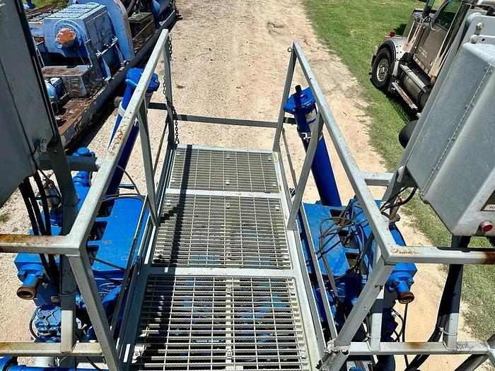 Used 2007 NOV ROLLIGON Twin 600hp Fluid Pumper