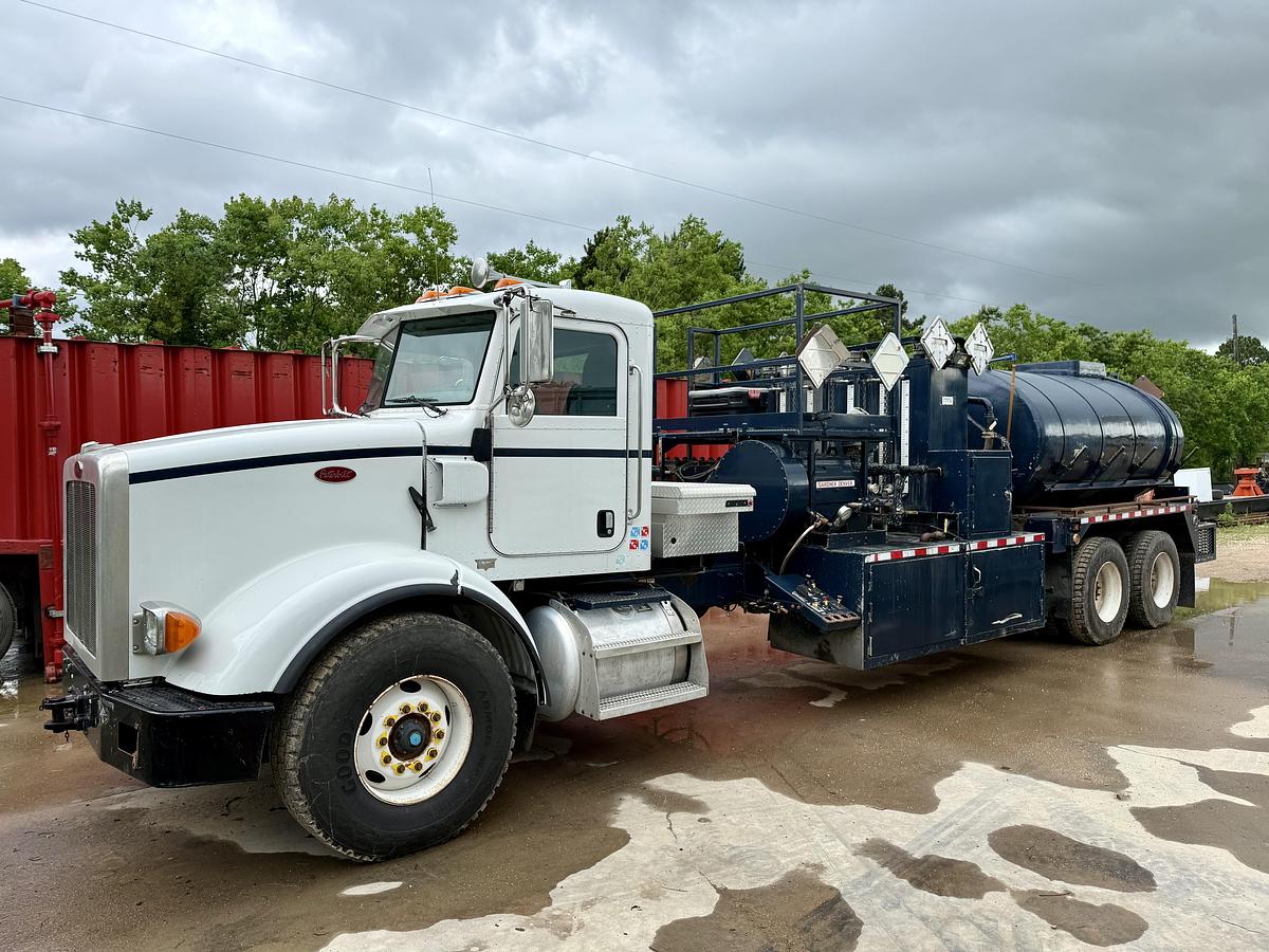 Used 2010 Peterbilt 365