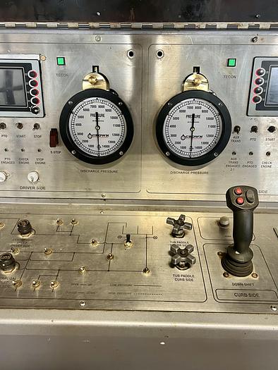 Refurbished 2010 TEAS Twin HT-400 Triplex Fluid Pump Trailer