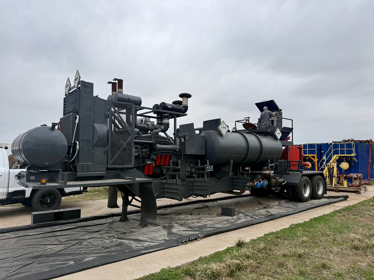 Refurbished 2011 New Capsule HT-400 Acid Pump Trailer