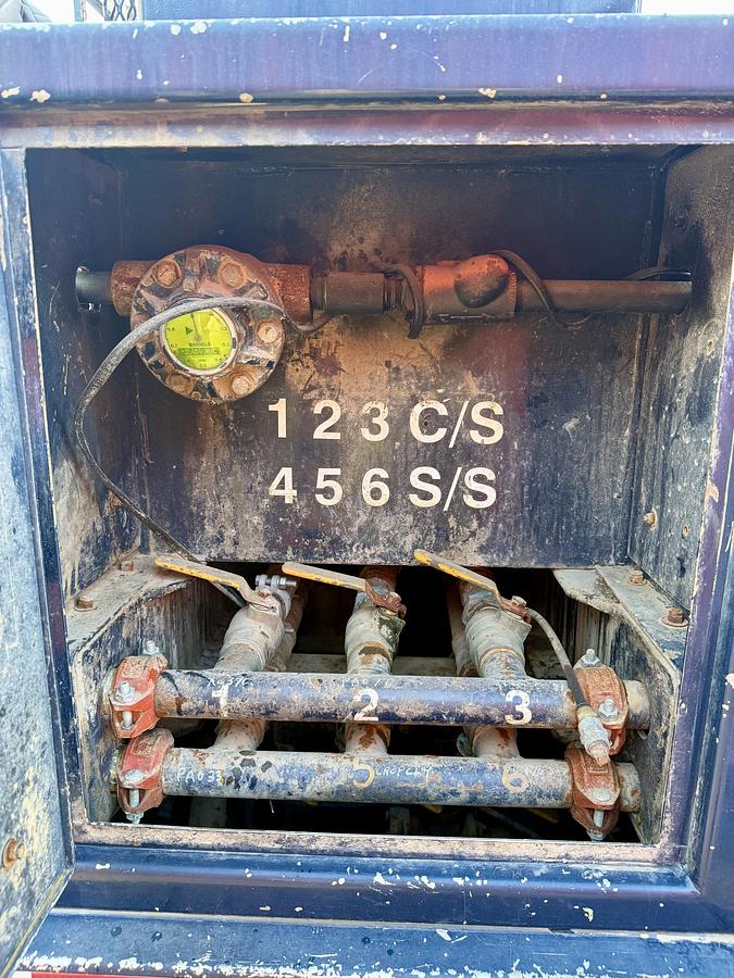 Used 2010 Peterbilt Acid Treater/ Kill Truck