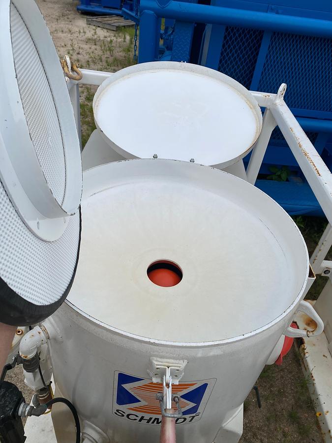 Used 2018 Schmidt Amphiblast Single Outlet Sandblast Pot