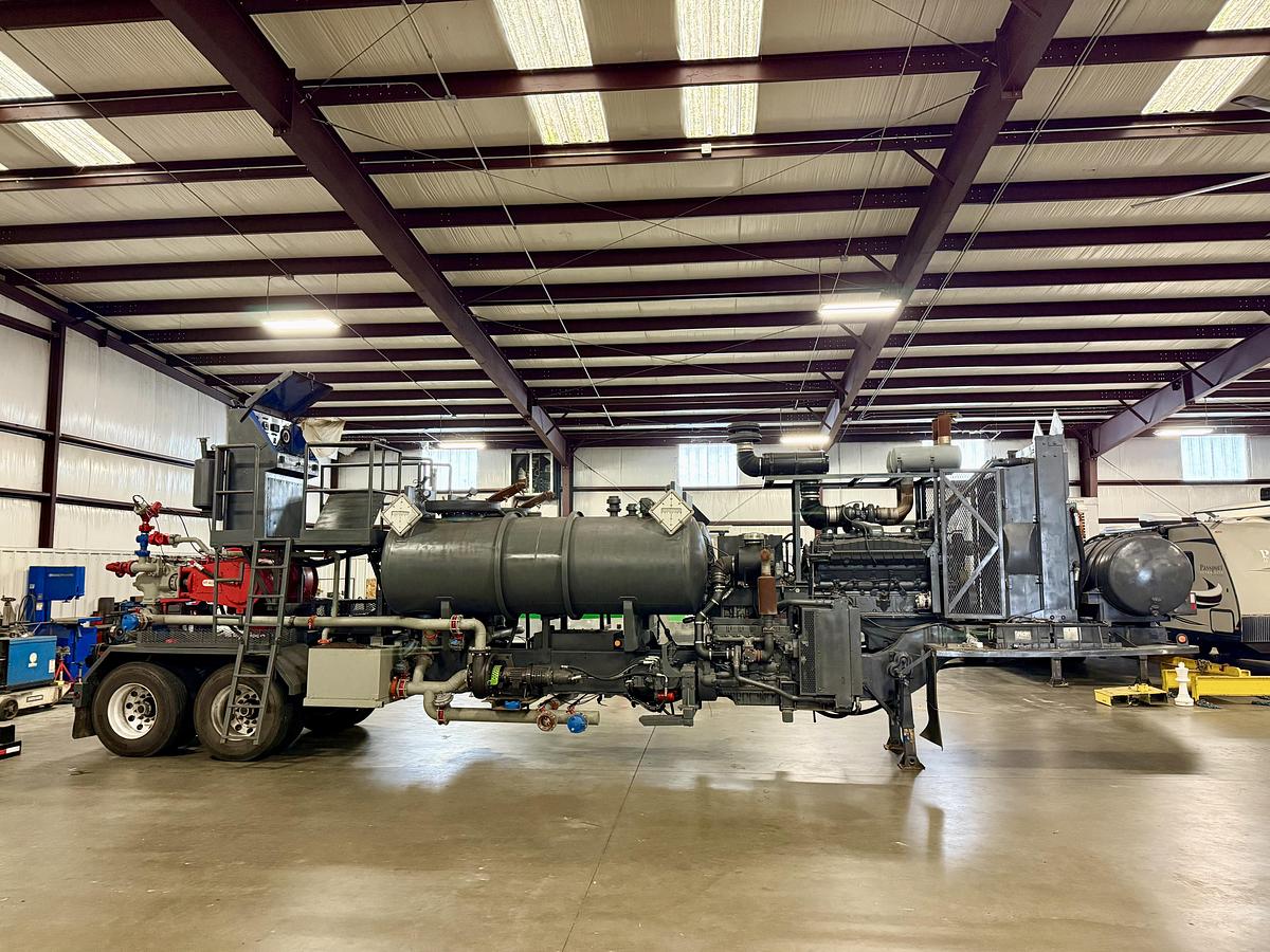 Refurbished 2011 New Capsule HT-400 Acid Pump Trailer