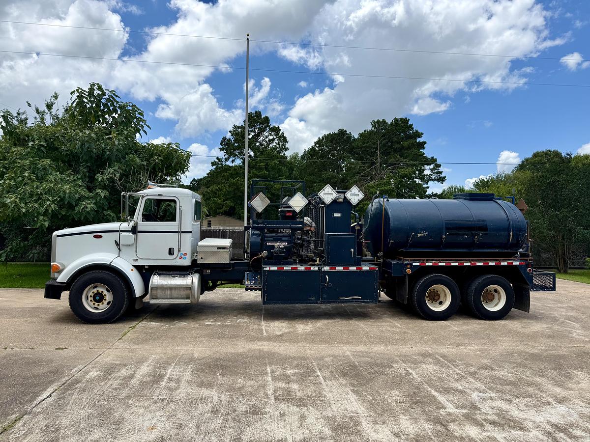 Used 2010 Peterbilt Acid Treater/ Kill Truck