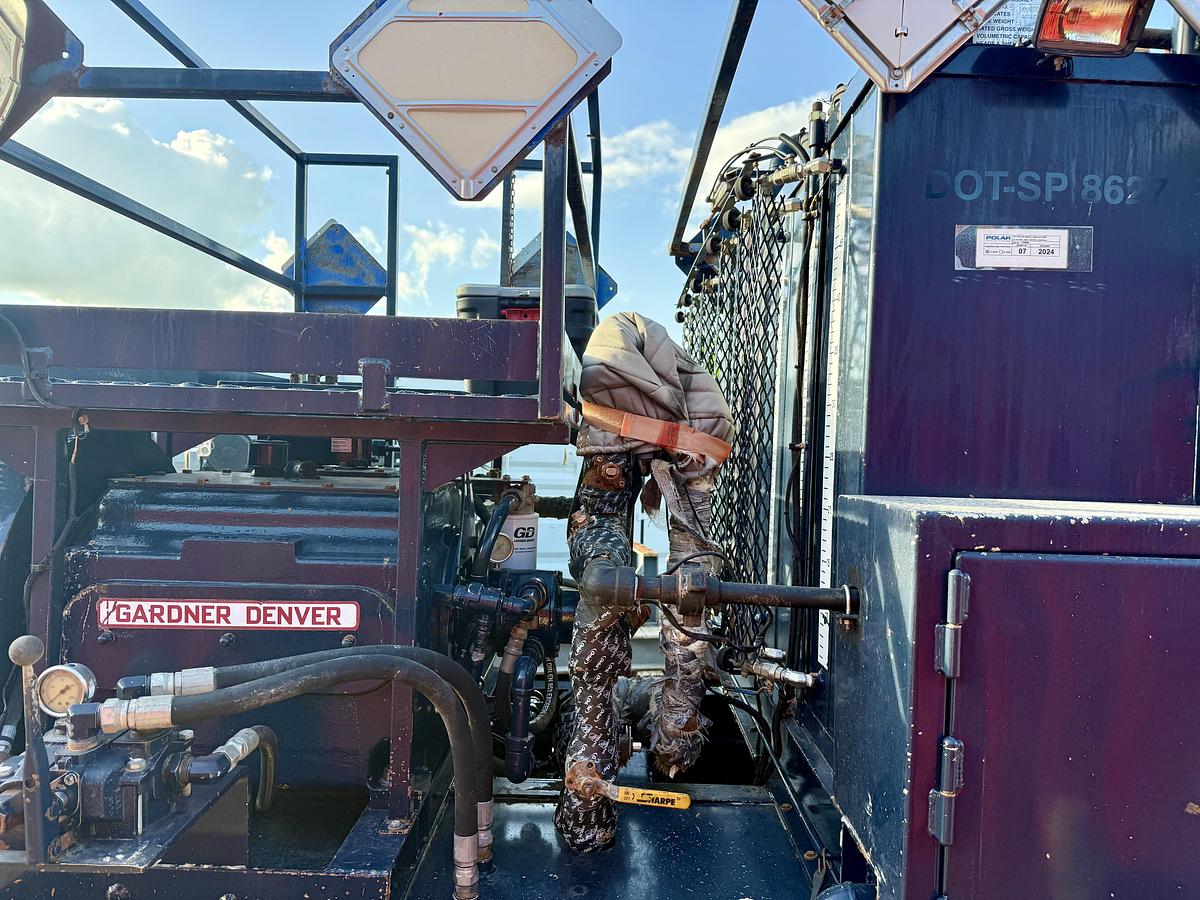 Used 2010 Peterbilt Acid Treater/ Kill Truck