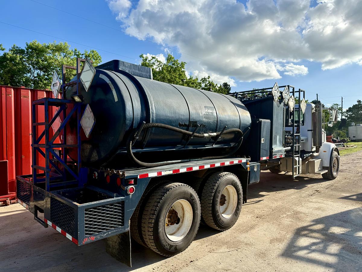 Used 2010 Peterbilt Acid Treater/ Kill Truck
