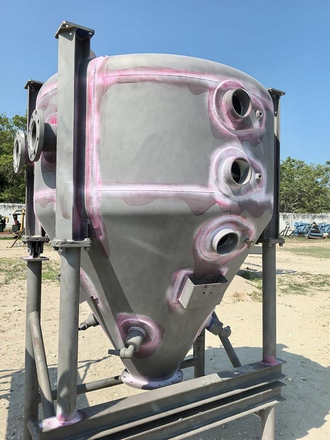 Used 2004 Cement Surge Can Silo