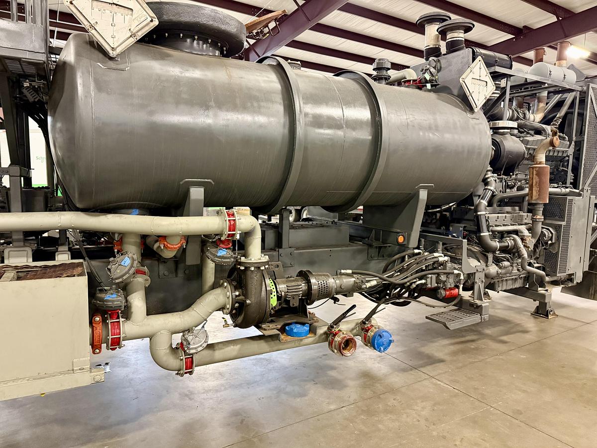 Refurbished 2011 New Capsule HT-400 Acid Pump Trailer