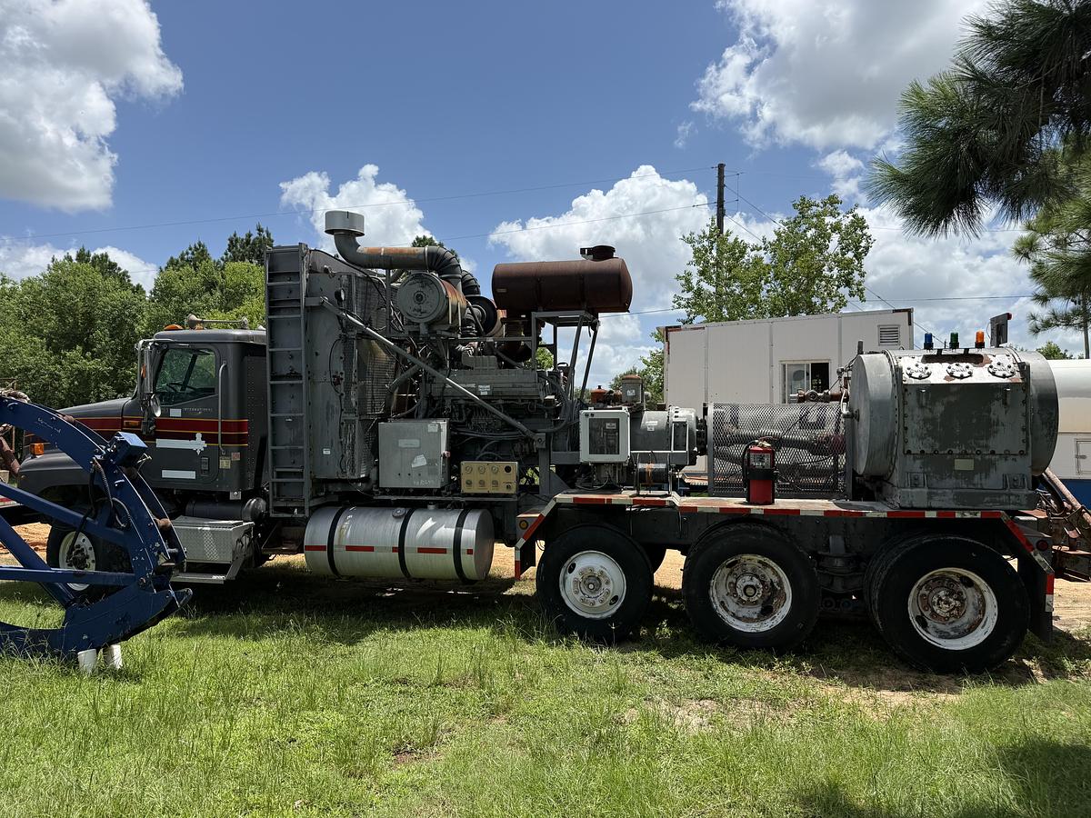 Refurbished 2008 International 1,350HP Bodyload Frac Pumper