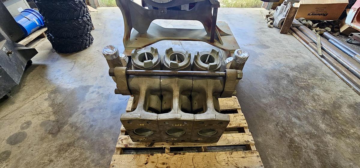 Refurbished HT-400 Triplex Pump Fluid Ends