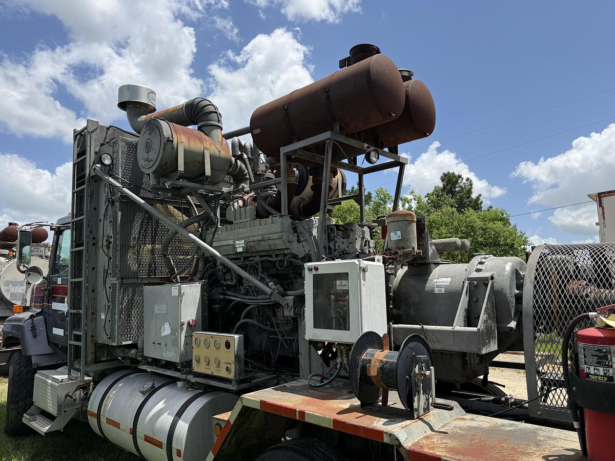 Refurbished 2008 International 1,350HP Bodyload Frac Pumper
