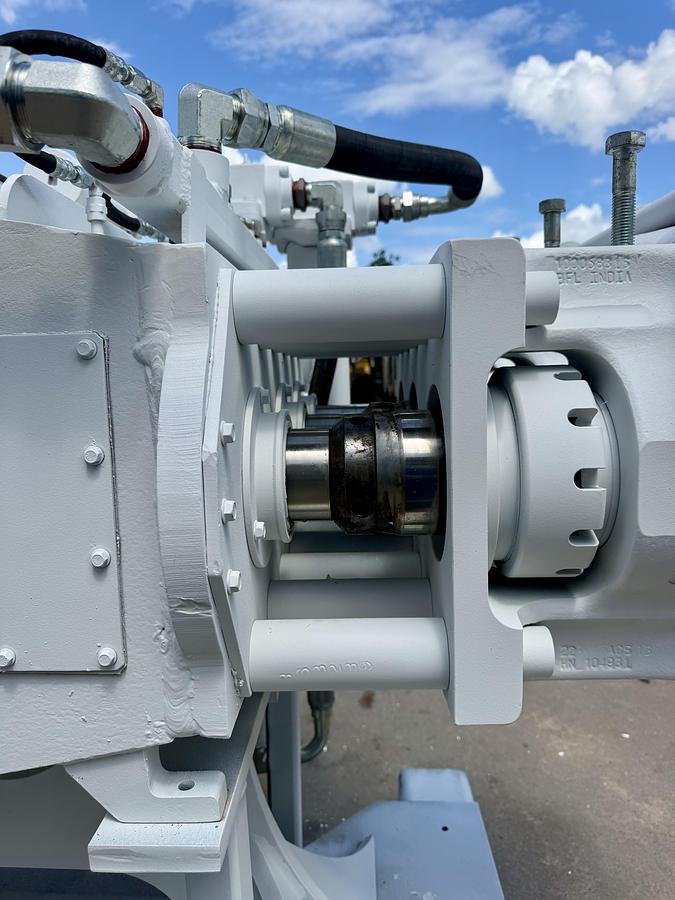 Refurbished Halliburton HT-400 Triplex Pump