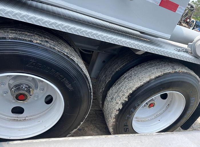 Used 2008 CEMAX 660 Cu Ft Cement Bulk Trailer