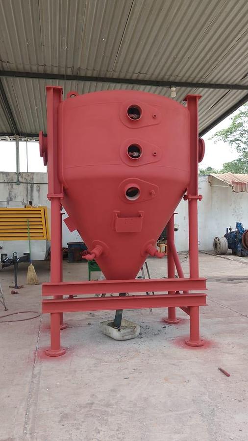 Used 2004 Cement Surge Can Silo