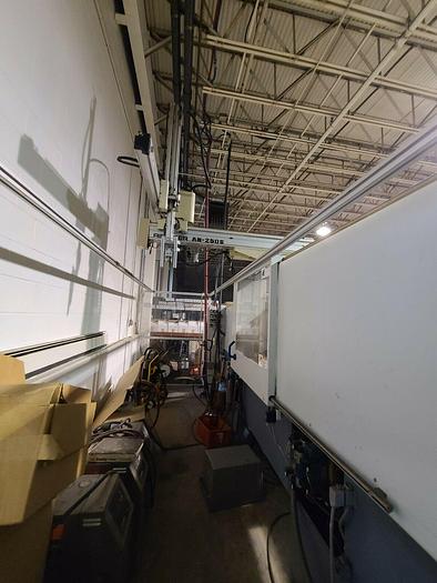 Used Battenfeld BA 1500 CDC Injection Molding Machine with Robot 165 Ton 9.5 ounce