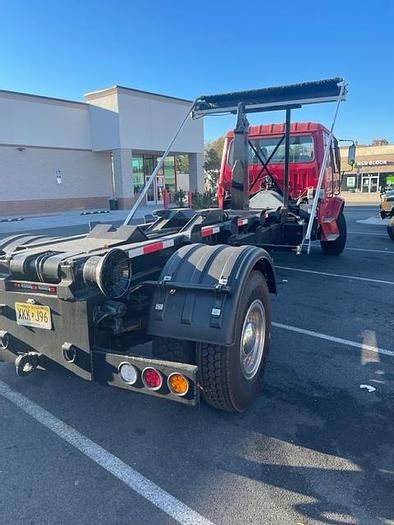 Used 1993 UD Hooklift Under CDL