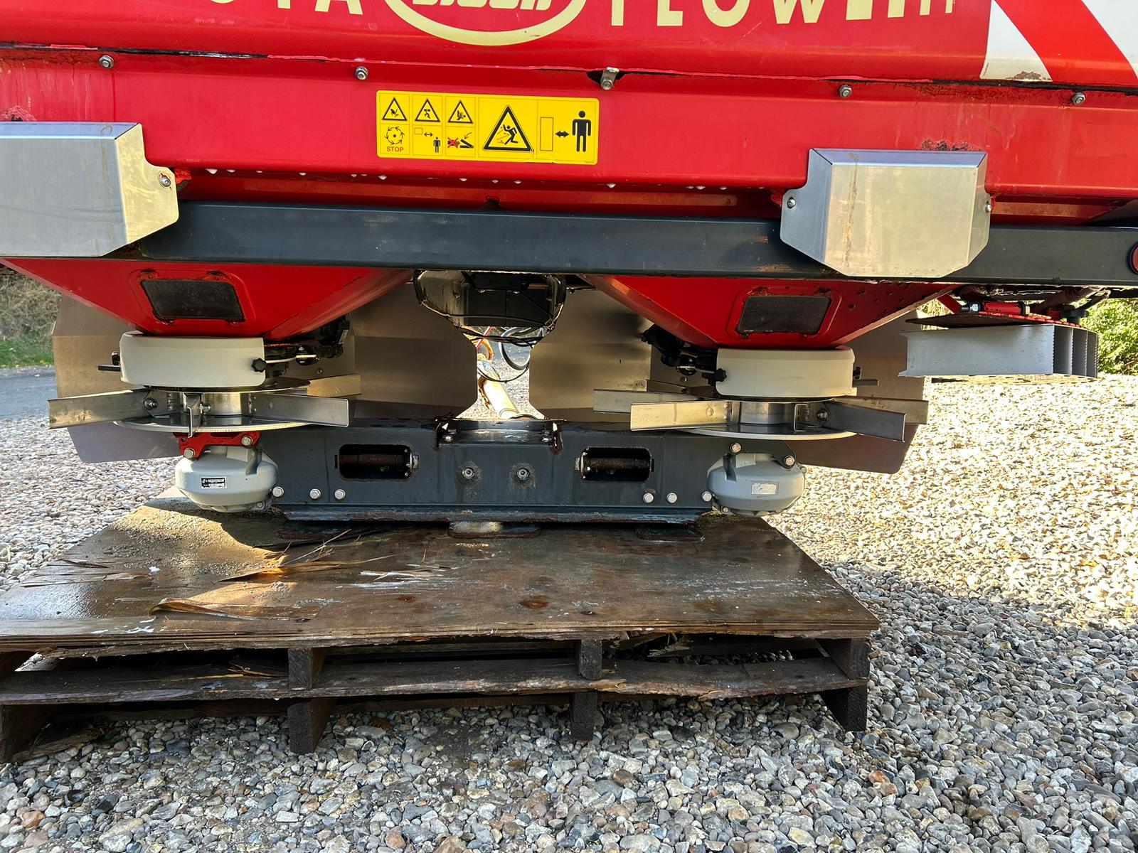 Used Vicon Rota Flow RO-EDW Fertiliser Spreader