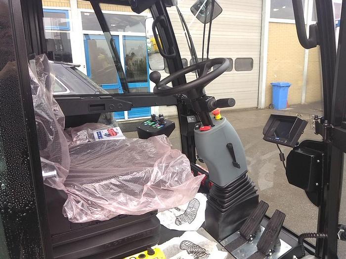 Gebruikt 2018 Mathieu Azura Flex MC210