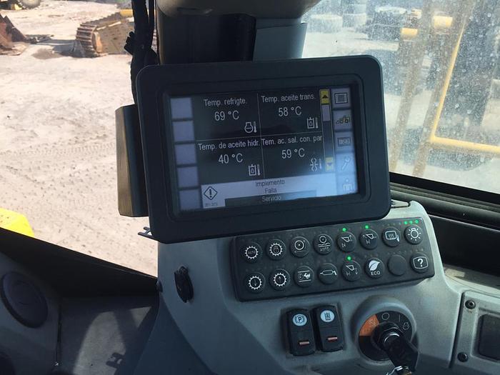 Usado 2015 Caterpillar 988K