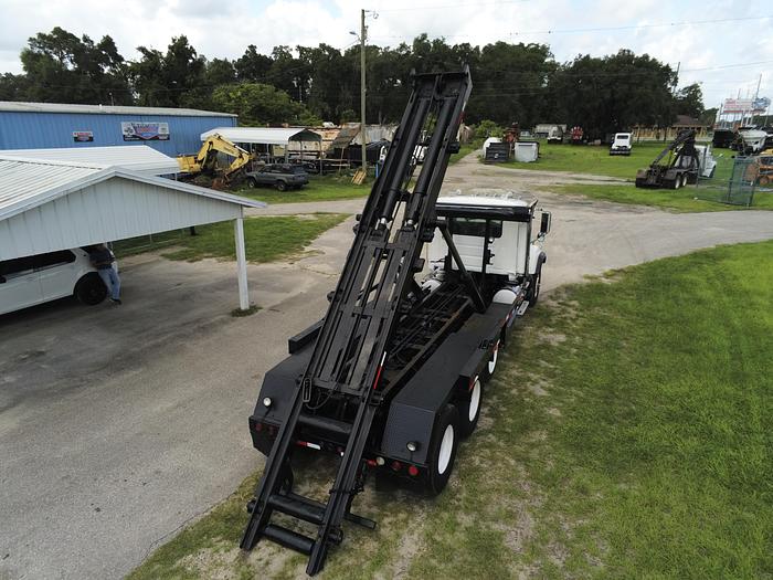 Used MACK CV 713 ROLL OFF TRI AXL 60 TN GALBRETH