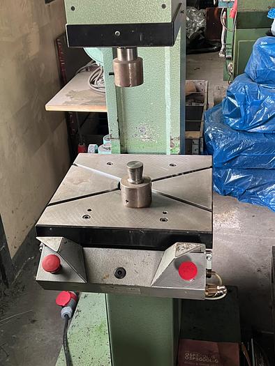 Used BRUGT PNEUMATISK PRESSE, FABRIKAT PRESSOTECHNIK, MODEL PC 8, MASKIN NR.…