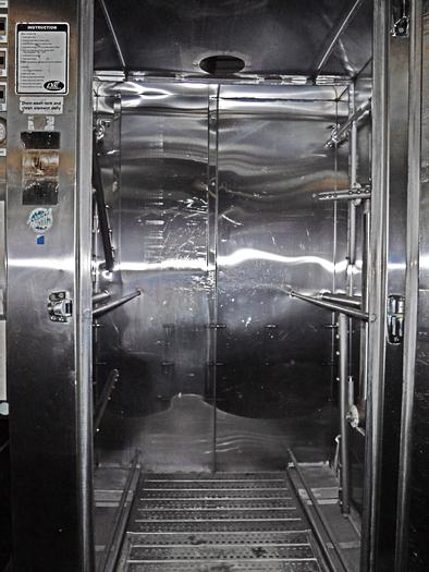 Used HIDDEN -- USED LVO Electric Pan and Rack Washer, Model RW1548E