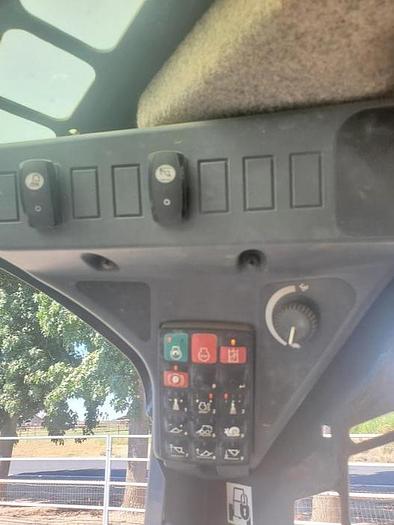 Used 2015 John Deere 319E