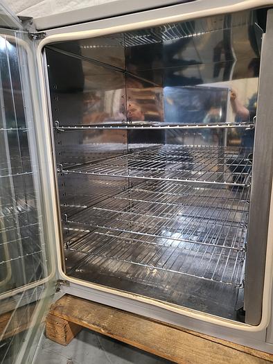 Used Carbolite  PIF200 Fan Convection Lab Oven