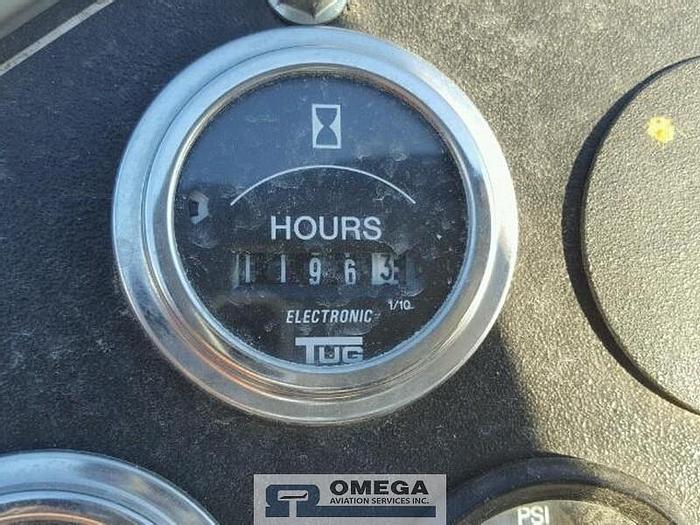 Used 2005 TUG MT12-26 Pushback Tractor