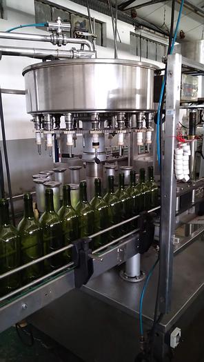 Usado Linha de enchimento de enchimento de vinho semi automática