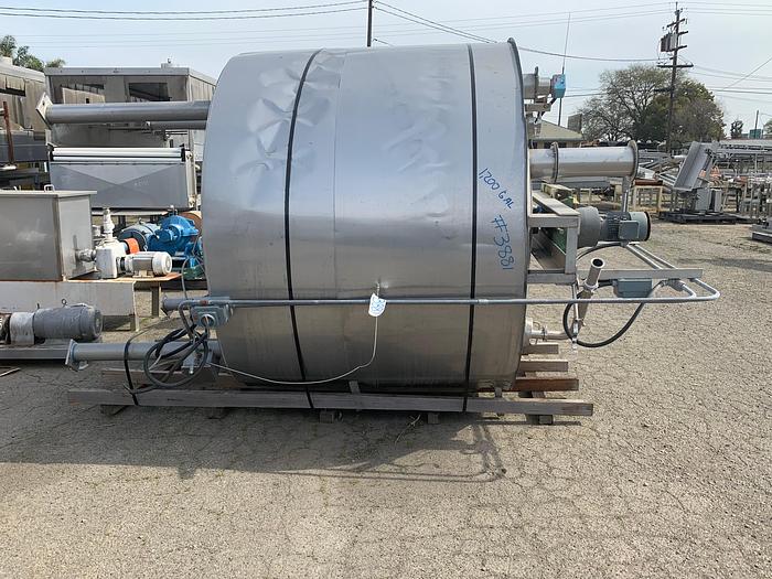 Used 1,200 Gallon Vertical Stainless Steel Insulated MixTank