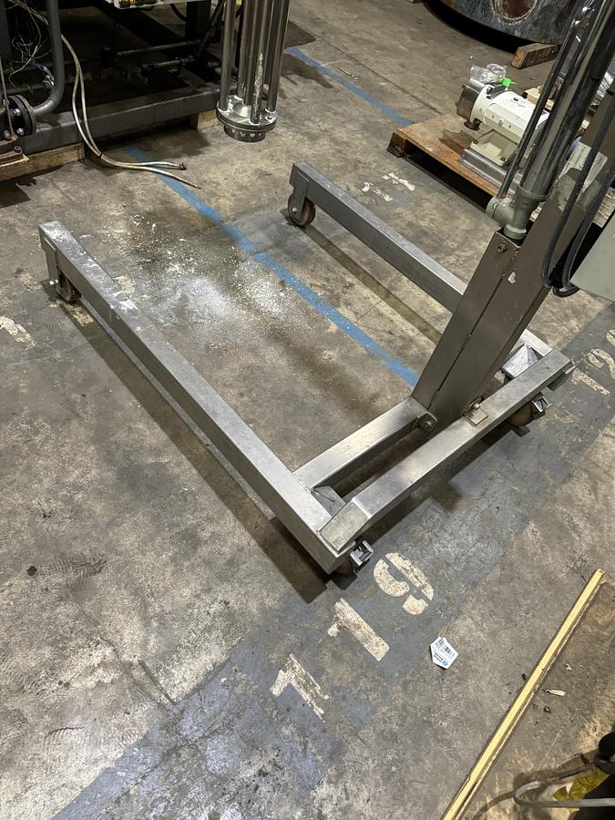 Used Used Batch High Shear Mixer With Stand 