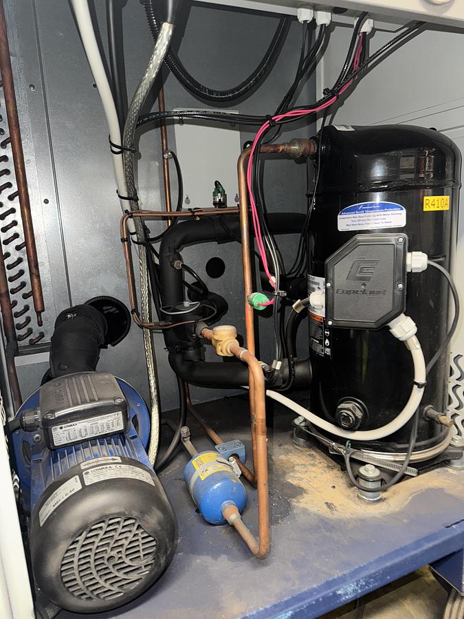 Used ICS iC408 Package Water Chiller 