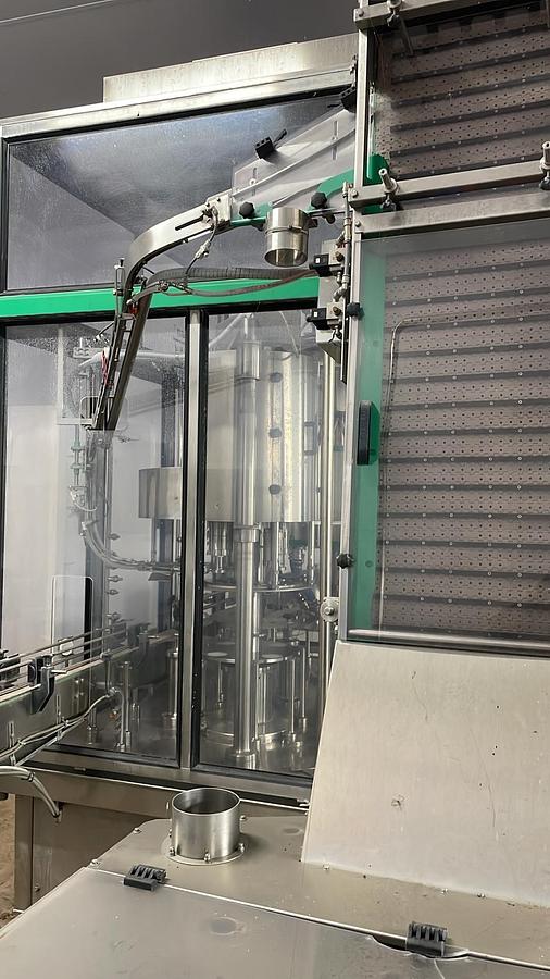 Used 9/3 Rotary Filling line with Integrated Capper 