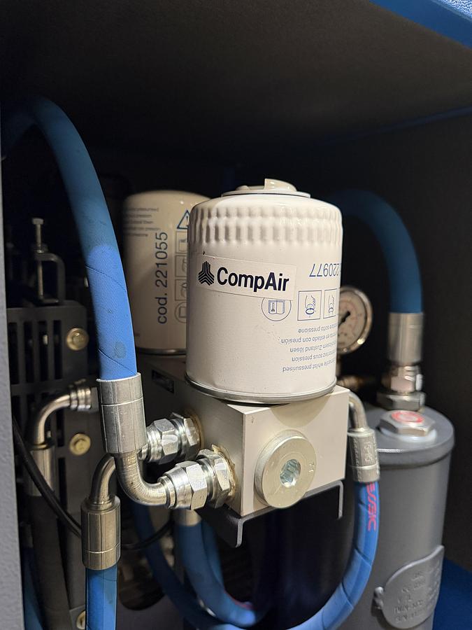 Used CompAir L05 Rotary Screw Air Compressor – 5.5kW – 10 Bar – 2015