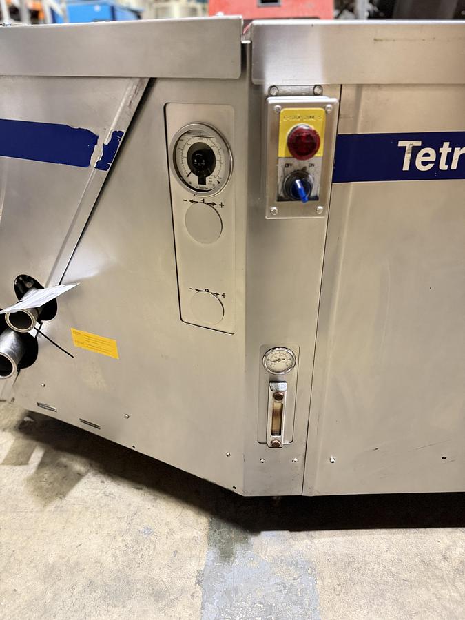 Used 3,633 to 7,950 LPH Tetra Pak Alex 25 Two-Stage High-Pressure Homogeniser