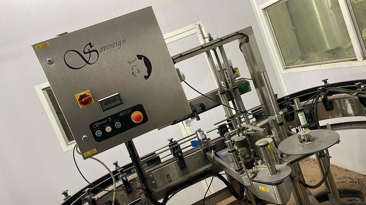 Used 9/3 Rotary Filling line with Integrated Capper 