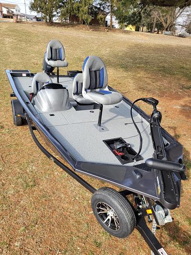 2022 G3 Sportsman 1610 (Charcola/Blue)