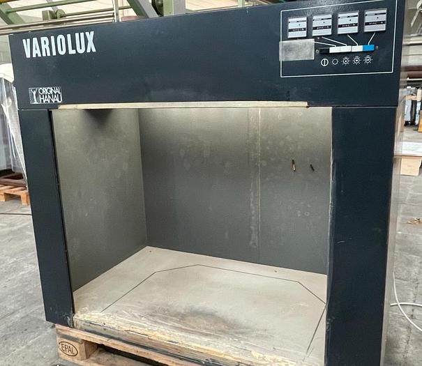 Usato LABORATORY EQUIPMENT : COLOUR CONTROL CABINETS VARIOLUX