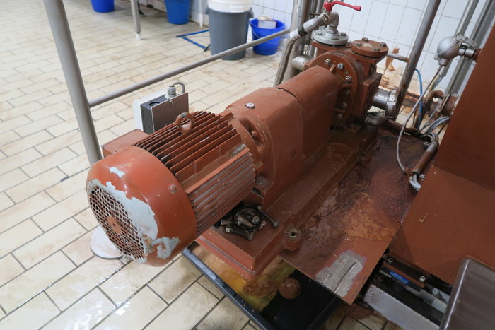 Used ARMAND DEPREST 1000kg MIXING TANK