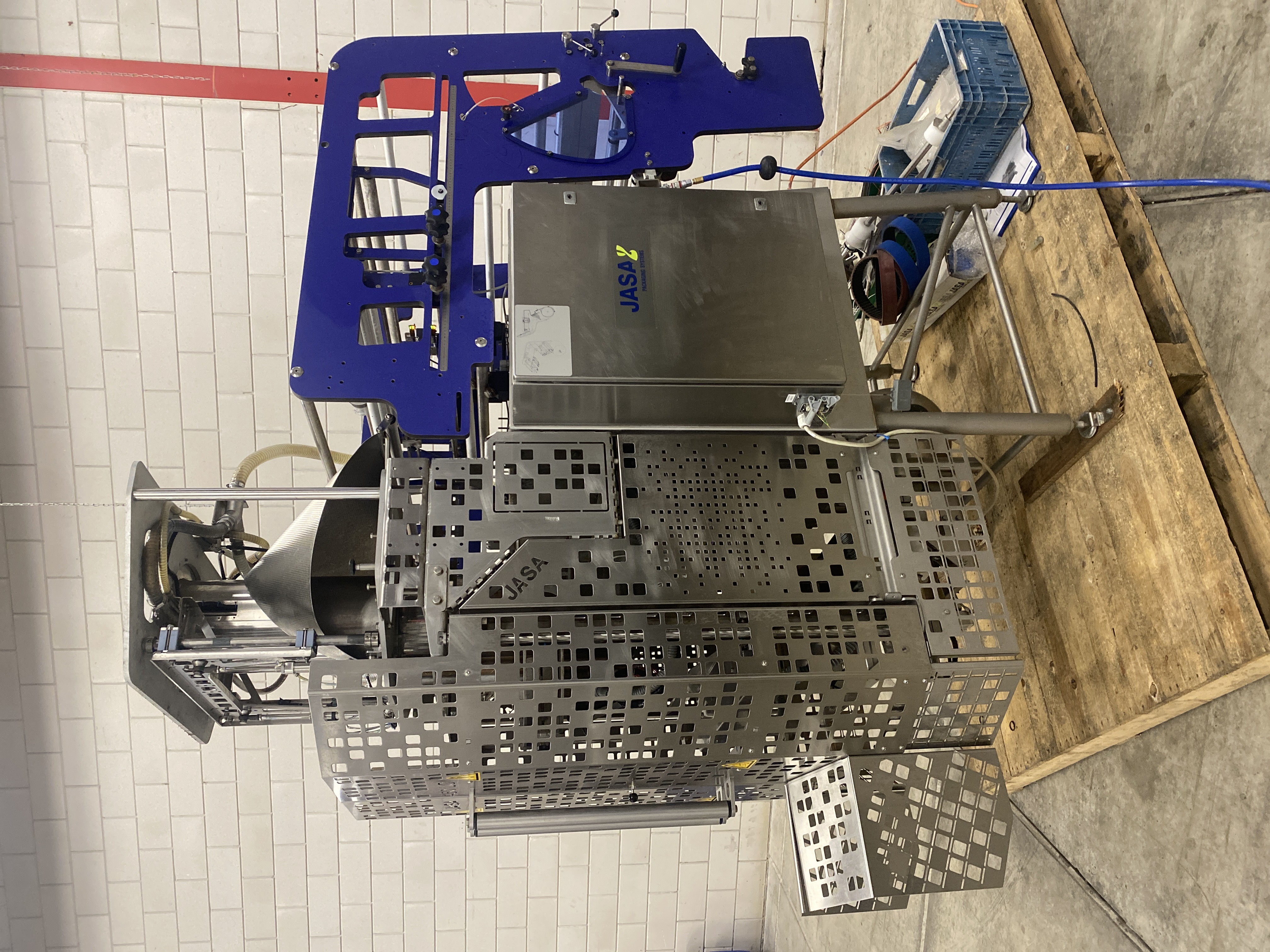 Used 2014 Jasa 450 with vacuum