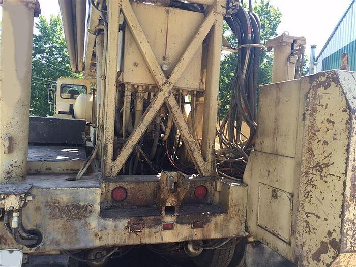 Used 1986 Ingersoll-Rand T4W Drill Rig