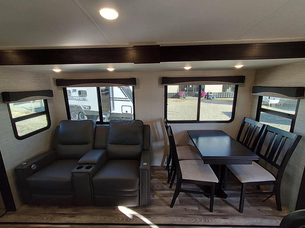 Used Highland Ridge RV Open Range Light 275RLS