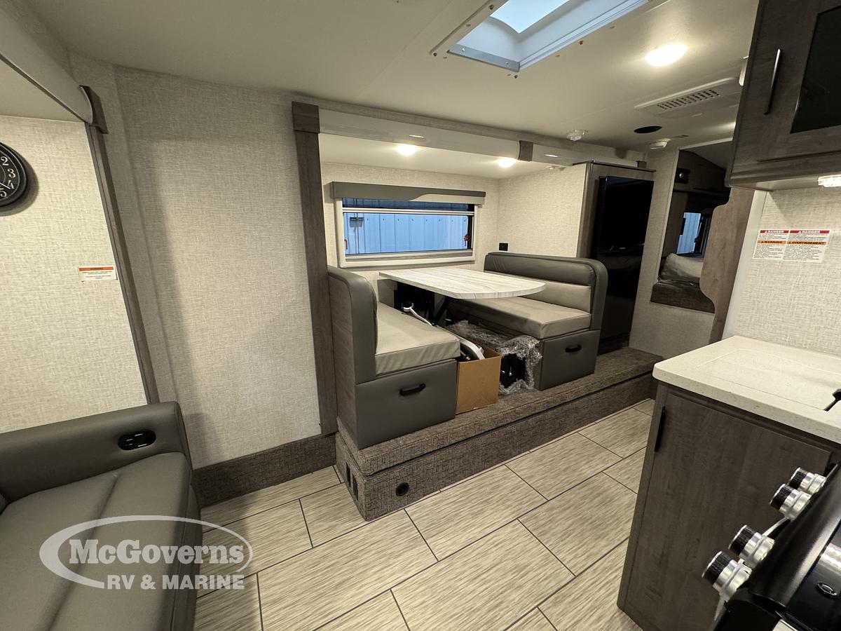 2026 Lance Long Box 1175