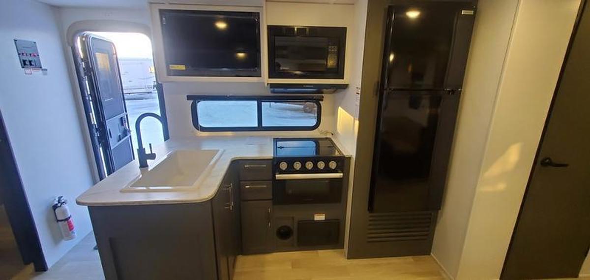 2025 Keystone RV Bullet Classic Travel Trailers 2840QBWE