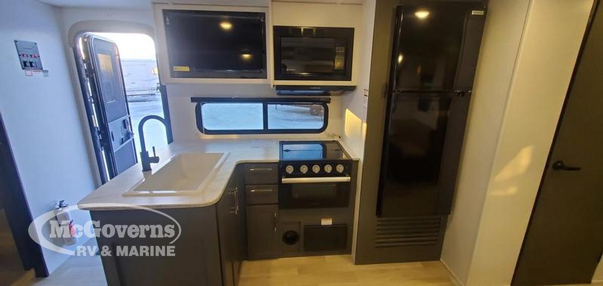 2025 Keystone RV Bullet Classic Travel Trailers 2840QBWE