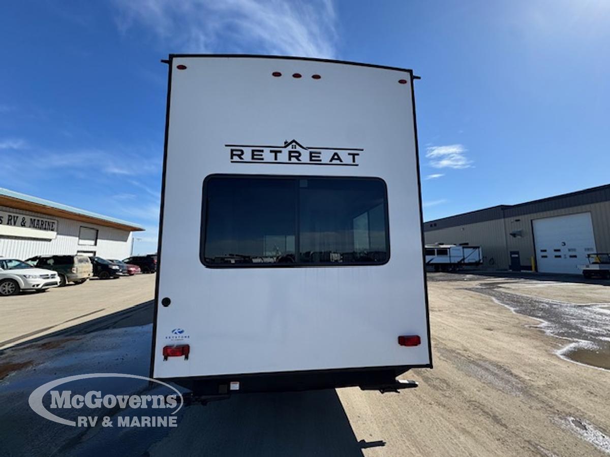 Used 2025 Keystone RV Retreat 391FSRL
