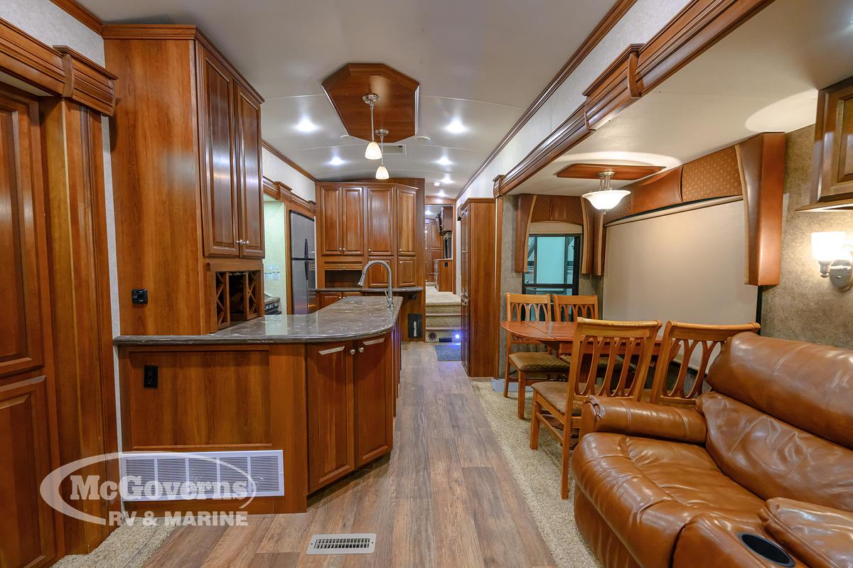 Used 2014 Forest River Cardinal 3450RL